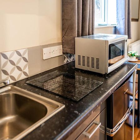 Roger Ground Guest House - With Onsite Car Parking Windermere Exteriör bild