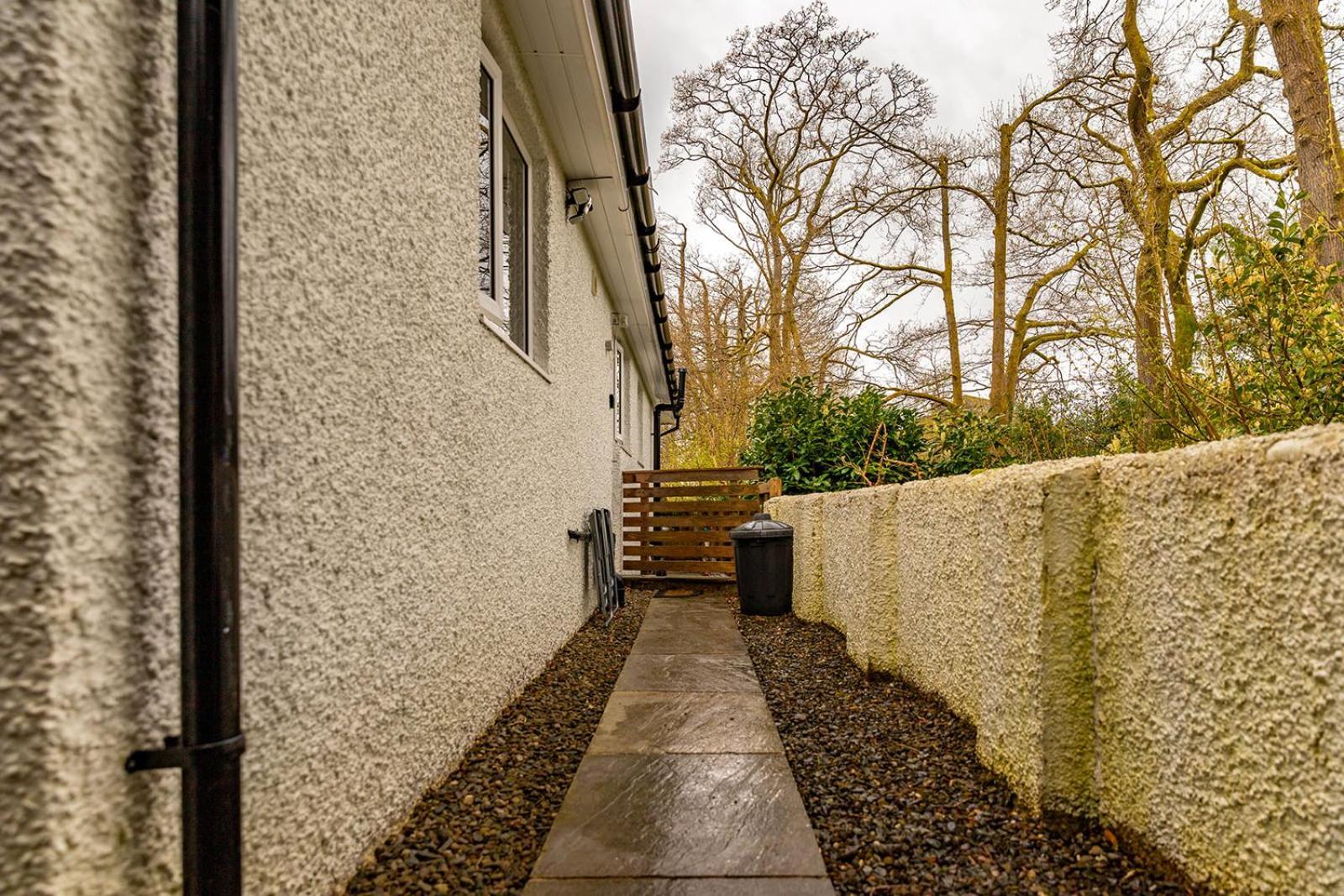 Roger Ground Guest House - With Onsite Car Parking Windermere Exteriör bild